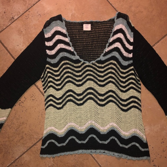 Crochet sweater - Picture 2 of 5